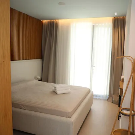Luxury Level * Durrës