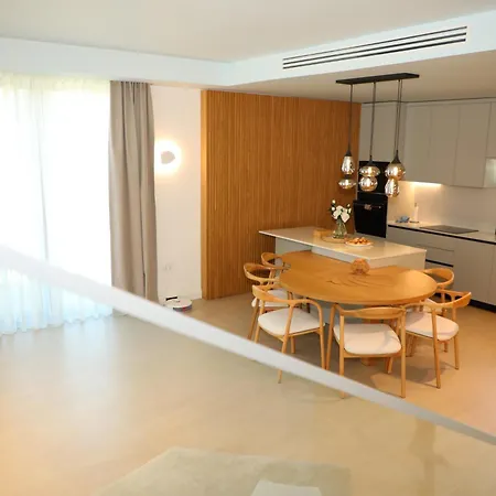 Luxury Level * Durrës