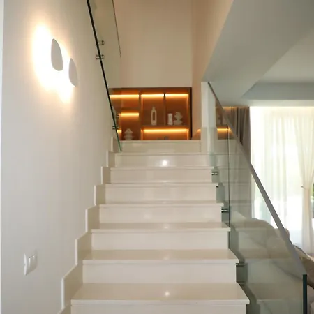 Luxury Level Villa