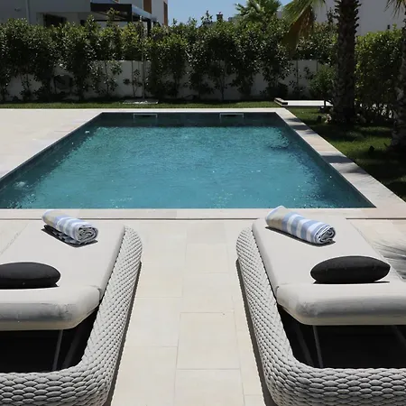 Luxury Level Villa